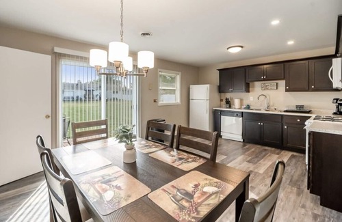 Orland Park House | Orland Park FHS Rental -Huntington Ct