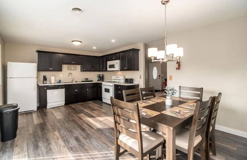 Orland Park House | Orland Park FHS Rental -Huntington Ct