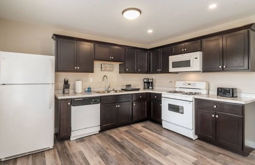 Orland Park House | Orland Park FHS Rental -Huntington Ct