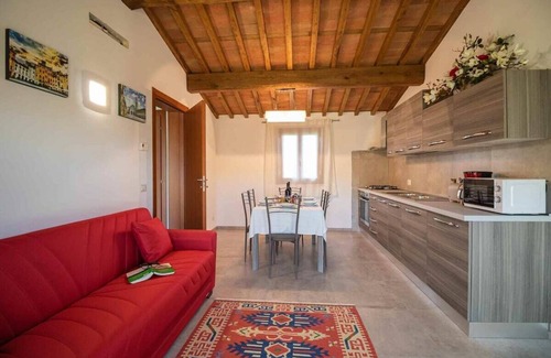 Cascine-La Croce Villa | Orlando, private pool house, A/C, WiFi. Lucca.