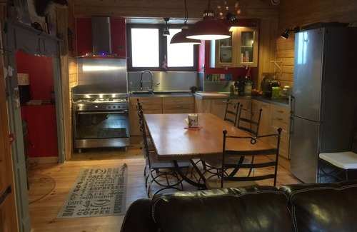 Orlu House | ORLU AX LES THERMES NATURE ET CALME IDEALE FAMILY Wi-Fi 2 BIKES