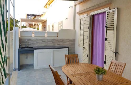 Caucana-finaiti-casuzze-finaiti Nord House | Oroblu. Villetta singola a 50 metri dal mare