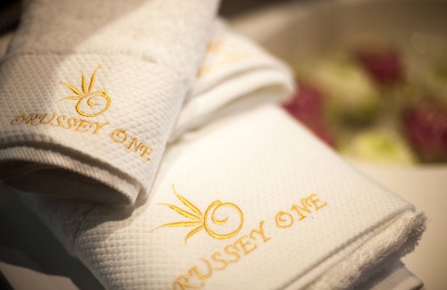 Prampir Makara Hotel | Orussey One Hotel & Apartment