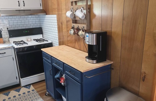 St. Helen House | ORV. Boat. Beach. Fish. All right out your back door. WiFi. Pet Friendly.