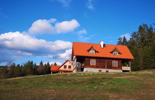 Rabe House | Osada na Granicy - Domki w Bieszczadach