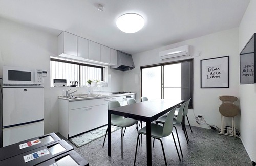 Joto House | Osaka Castle/Midorimaru] Within walking distance of Osaka Castle! Excellent access to Osaka sightseeing spots and Kyoto! A Japanese-style house for rent.