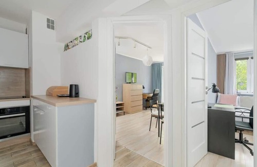 Stare Miasto District Apartment | Osiedle Kosmonautów 15 | Bright Apartment | WiFi