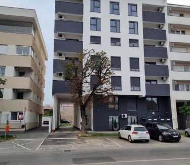 Osijek Apartment | OSIJEK LUXURY CENTER - self check in, Ulica I Gunulića 82