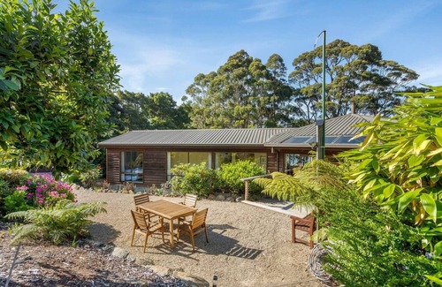 Eaglehawk Neck House | Osprey Lodge - Bungalow & House