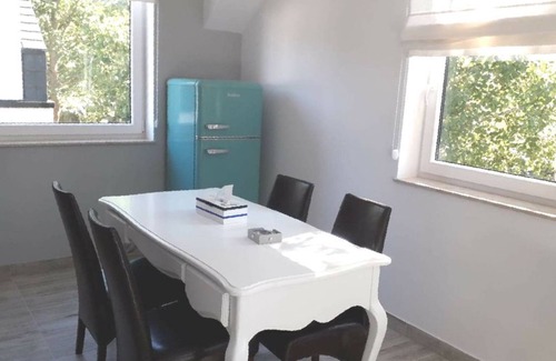 Lukecin Apartment | Ostsee-garten im Kiefernwald - Ferienwohnung mit 2 Schlafzimmern
