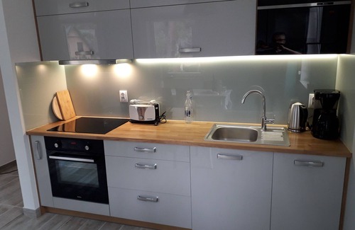 Lukecin Apartment | Ostsee-garten im Kiefernwald - Ferienwohnung mit 2 Schlafzimmern