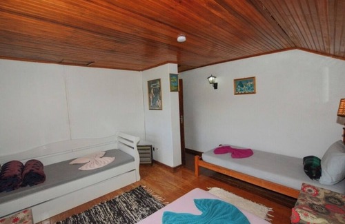 Monte Verde House | Otima localização,para sentir o verdadeiro clima de Monte verde, chale familia.