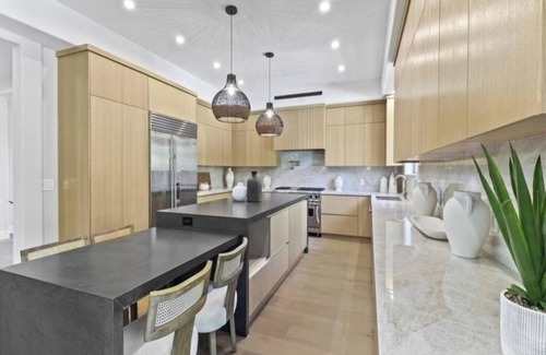 Sherman Oaks House | Otsego Estate- Luxurious Spanish Modern Retreat in Sherman Oaks