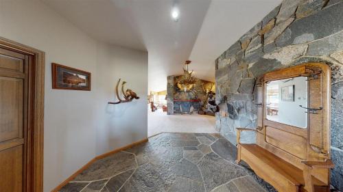 West Yellowstone House | Otter Lodge - NEW Listing!