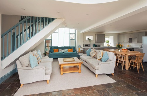 Black Torrington House | Otter's Den at Libbear Barton