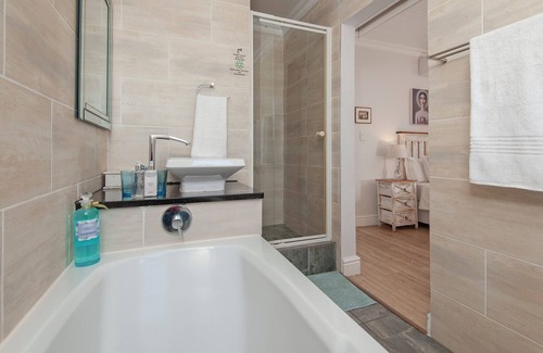 Hermanus Hotel | Oude Schuur Boutique
