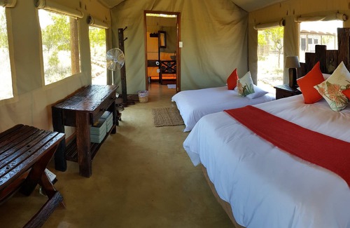 Hammanskraal Cabin | OuKlip Game Lodge