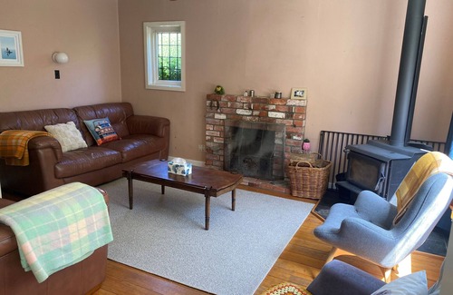 Lake Coleridge House | Our Bach. Fish, ski or relax in an amazing alpine setting!