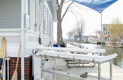 Anchorville Apartment | Our Crow's Nest is clean & comfy & comes with boat slip & trailer parking!