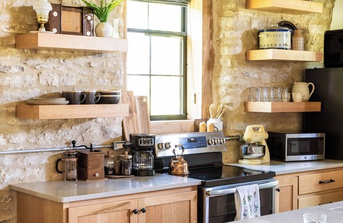 Fostoria Cottage | Our Little Schoolhouse on Elm