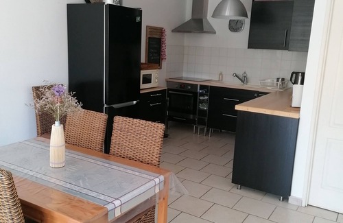 Morieres-les-Avignon House | Our pretty little house