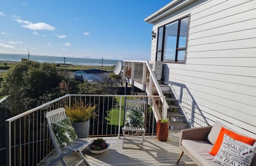 Riverton House | Our Riverton retreat with amazing sea views is the perfect getaway !