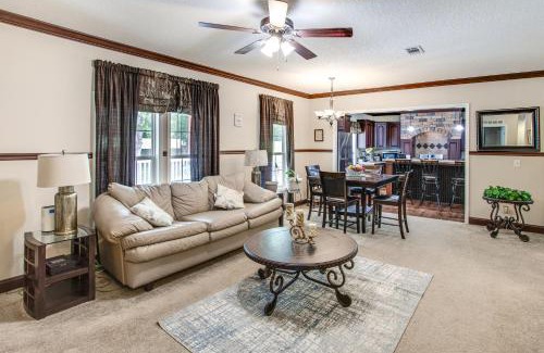 Huntcliff House | Outdoor Dining, Grill and Yard Eastover Gem!