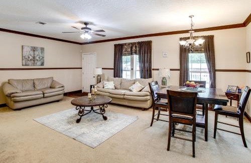 Huntcliff House | Outdoor Dining, Grill and Yard Eastover Gem!