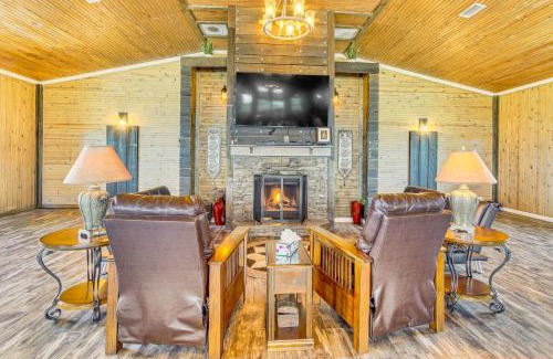 Fountain House | Outdoor Entertainment Area Fountain Family Home!