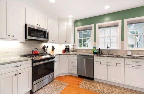 Plaza Midwood House | Outdoor Oasis in Popular Plaza Midwood