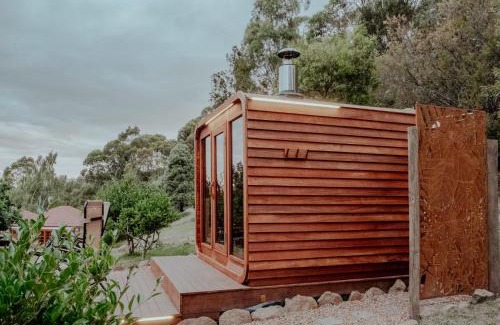 Riverside House | Outdoor Spa & Sauna with amazing views at Jaclyn Studio