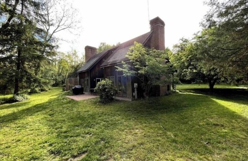 Chestertown Cabin | Outrange at Blue Heron Farm. Pet friendly cabin at waterfront farm!
