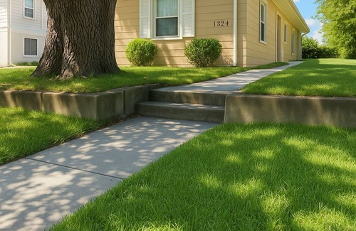 Bayview House | OV Beach Oasis: The Beach House- A 4 minute walk to the beach! Pet friendly!