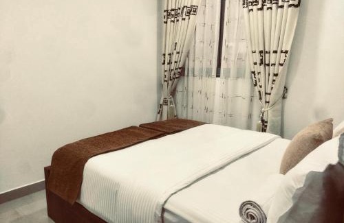 Borella Apartment | Oval Deck