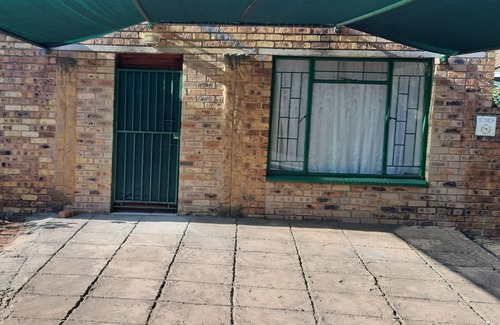Alberton Cottage | OVER NIGHT ACCOMMODATION BB