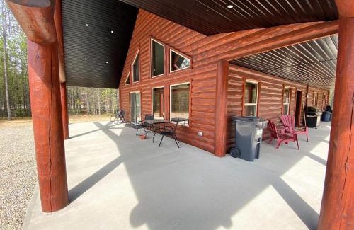 Valemount Villa | Overlook