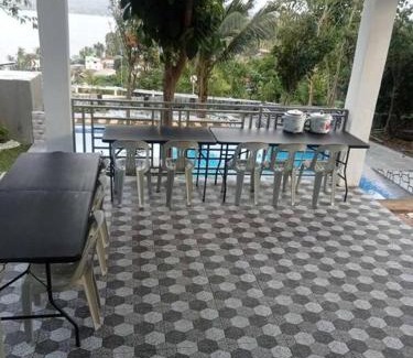 Mataas Na Kahoy Villa | Overlooking Taal Lake and Nature Vibe Staycation