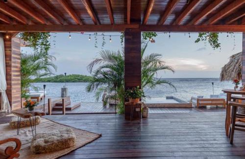 De Bruynewijk Apartment | Overwater penthouse aruba