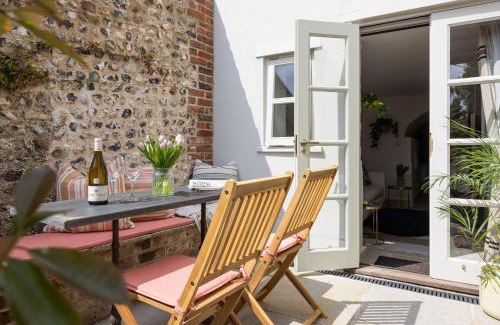 Arundel Apartment | Owh Studio By The Butler Collection