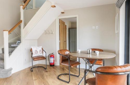 Mappleton House | Owl's Hoot