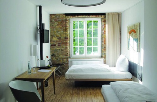 Heitersheim Hotel | OX Hotel Café Bar Restaurant