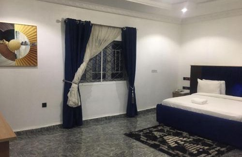 Ayon Hotel | Oxbow Apartments