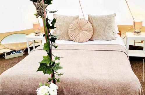 South Leigh Other | Oxford Riverside Glamping