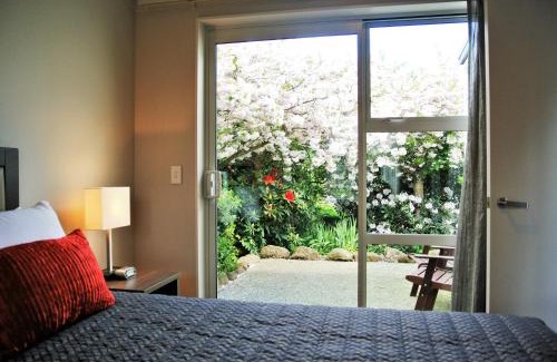 Oxford Hotel | Oxford Village Motels