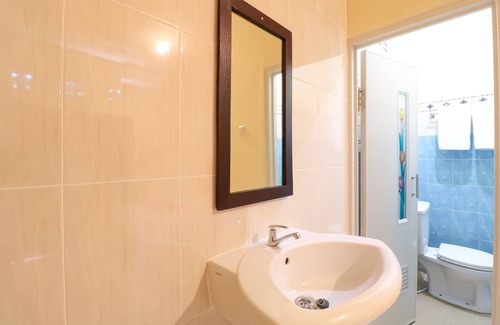 Sawangan Hotel | OYO 2367 Kenanga Homestay
