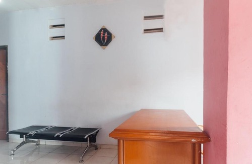 Ambon Hotel | OYO 2970 Aman Guest House