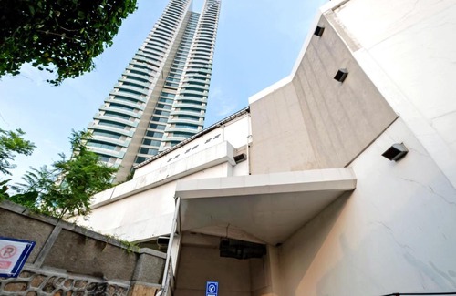 Pekayon Jaya Hotel | OYO 3390 Apartment Grand Kamala Lagoon Avenue