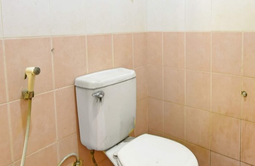 Purwokerto Hotel | OYO 3722 Hotel Mutiara