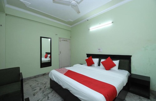 Sector 45 Hotel | OYO 41059 Hotel Satkar
