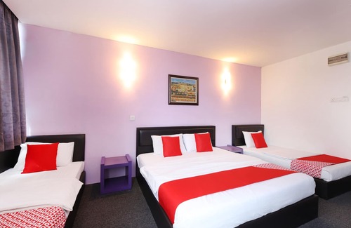 Central Seberang Perai Hotel | OYO 442 Marvelton Hotel